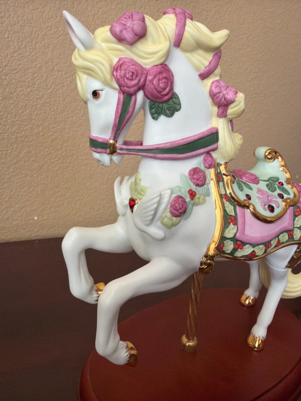 2009 Lenox Limited Edition "Rubies & Roses" Porcelain Carousel Horse w/FLAW - Picture 12 of 16